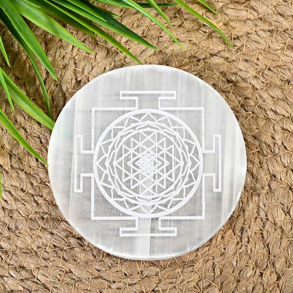 Selenite Plate – Energy Cleansing & Crystal Charging Plate R